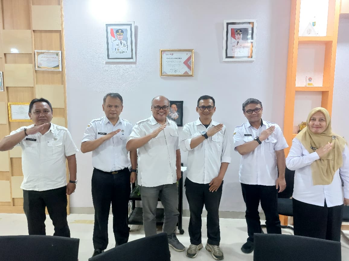 Menerima Kunjungan Kerja dari Disdukcapil Kabupaten Sumedang, Dalam rangka Study Banding Program Inovasi PADUKA